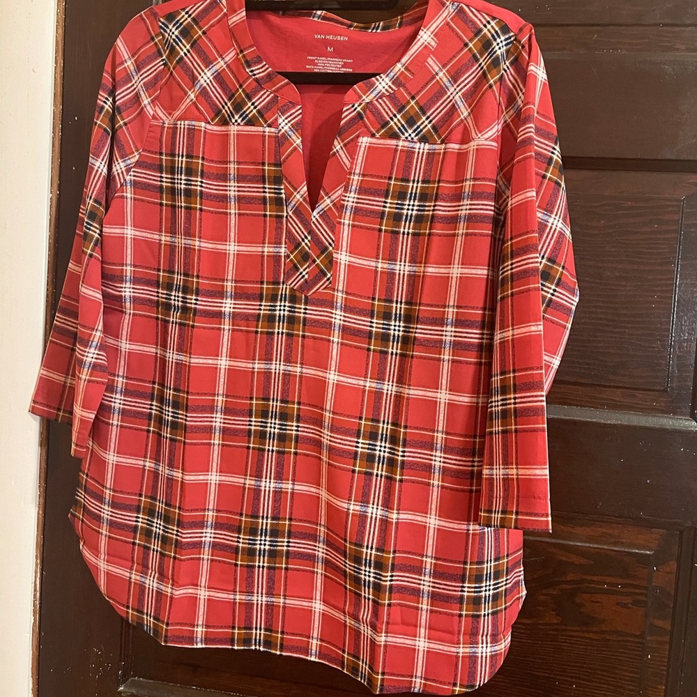 Split neck 3/4 Sleeve Top